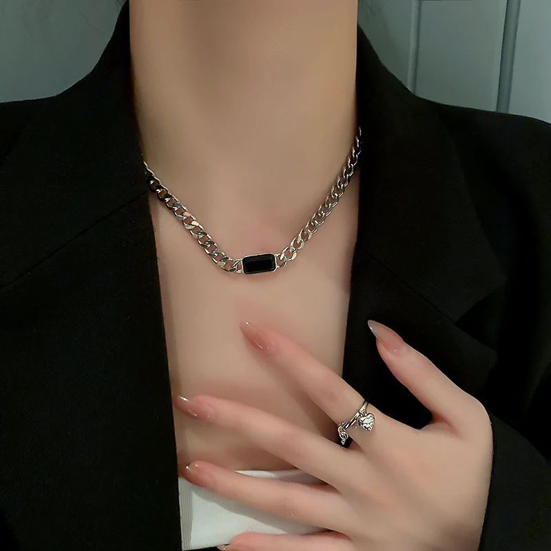 

fashion trendy black crystal chunky chain necklace