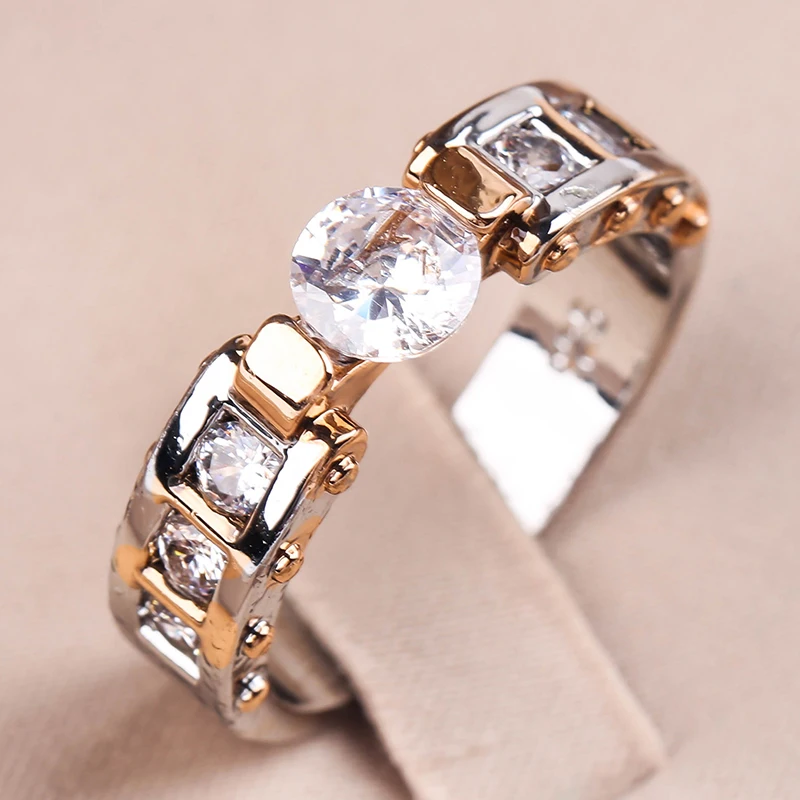 

Unique Design Women Pave Setting Gold Plated White Zc Diamond Round Solitaire Ring