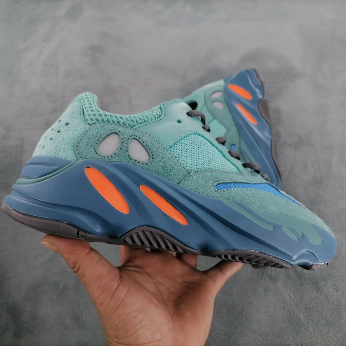 

Men'S Sports And Leisure Trendy Wholesale branded shoes Custom Logo Men'S Large Size Light White Shoes Mesh Board Shoes