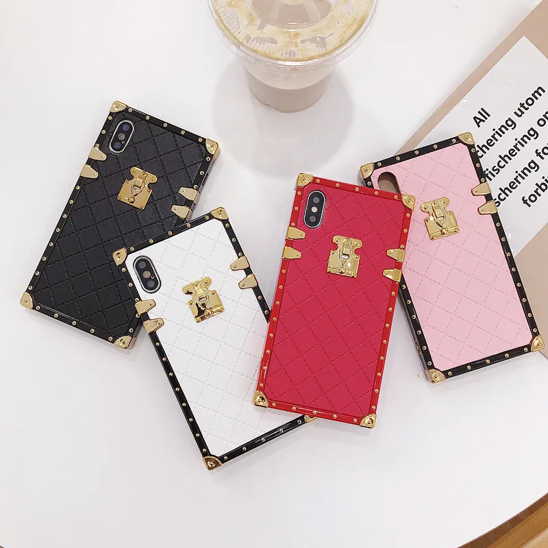 

Hot Sale Luxury Lattice PU Leather Square Phone Case with Strap for iPhone 12 Fashion Trunk Cover for iPhone 11/6/7/8/XS/X/XR, 4 colors