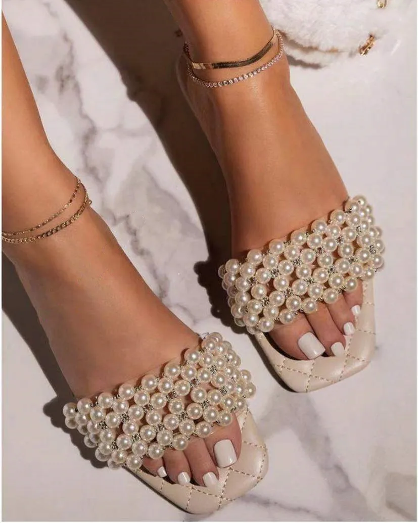 

New trendy ladies sandals flat shoes beach diamond strap slides women ladies sandals