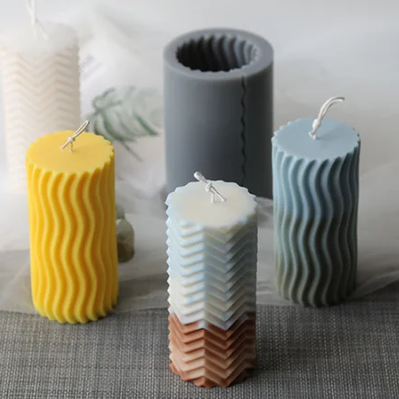 

Z272 DIY material for fumigating candle with different cylindrical candle mould, Random