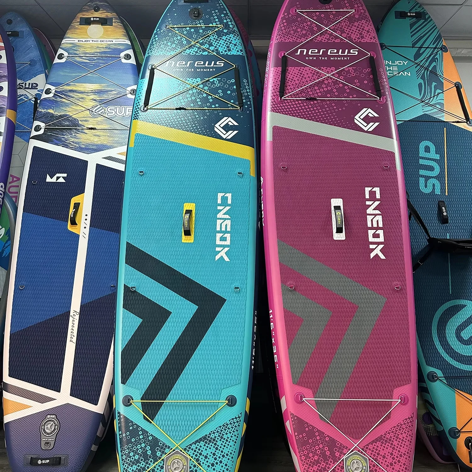 Portable E-SUP Air Surfboard PVC Drop Stitch Inflatable SUP for Travel and Waves Quick Inflation with Pump Repair Accessory