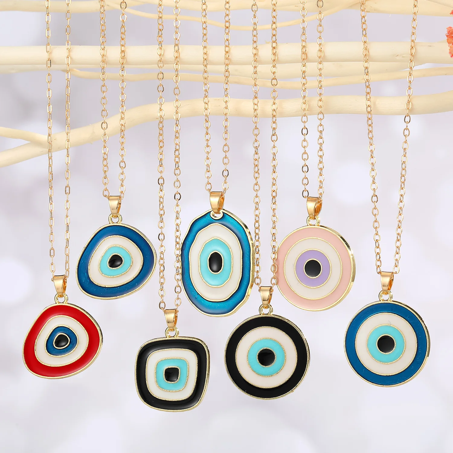 

Jewelry Fashion Temperament Evil Eye Necklace Geometric Eye Pendant Personality Wild Clavicle Chain