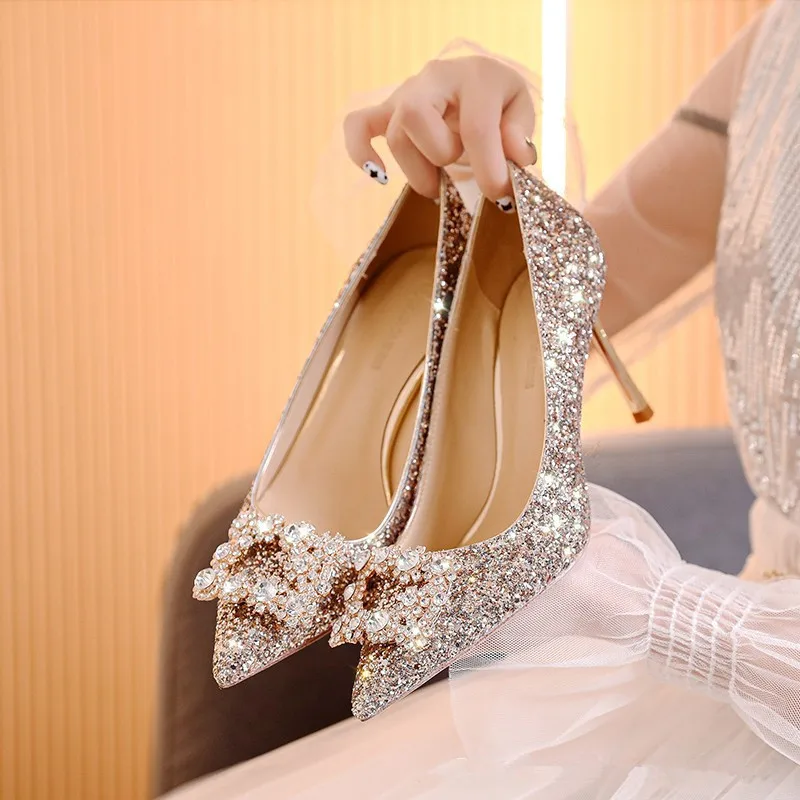 

Customized sheepskin high heels autumn 2022 new wedding shoes female pointed toe bridesmaid stiletto pumps, Picture