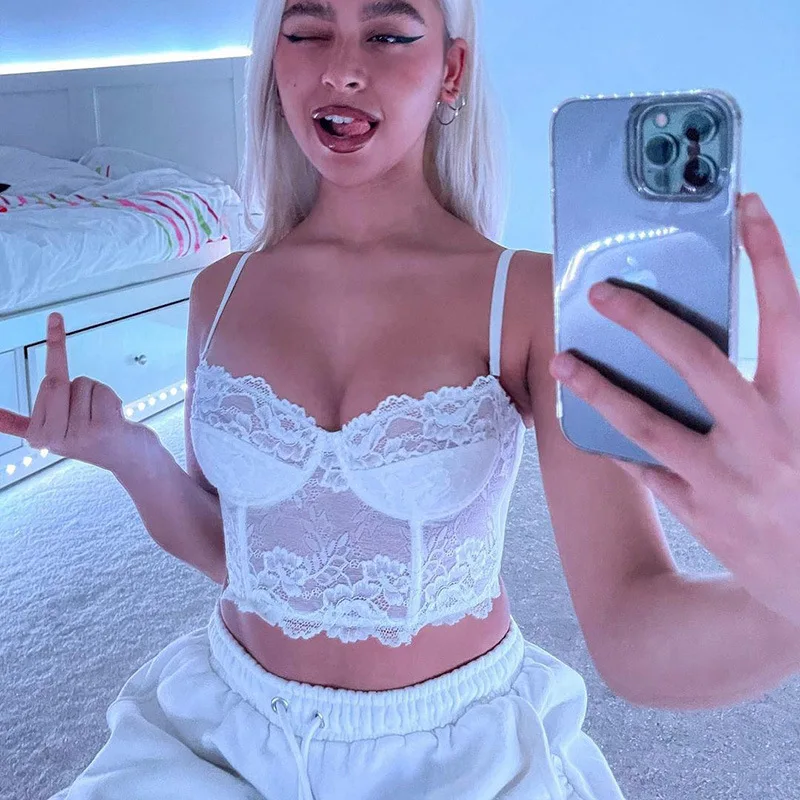 

W-C-860A 2021 Summer Young Girls Cute Sleeveless Lace Crop Tops Sexy Low Cut Wrapped Chest Tank Tops for Women, White