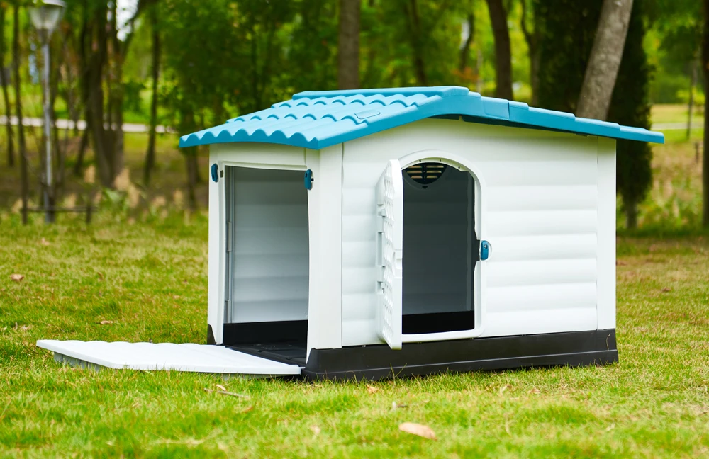 Orienpet & Oasispet Pet Plastic Dog House With Plastic Door Opt77057