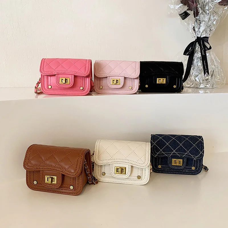 Retro Grid Chain Shoulder Bag