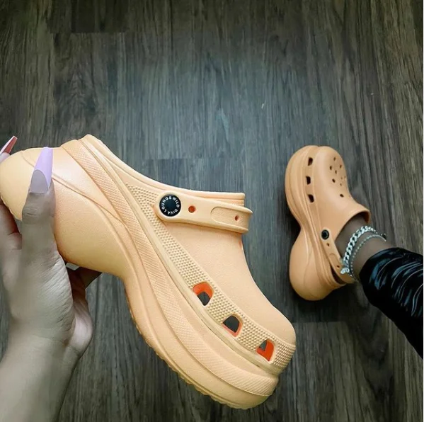 

2021 summer new slope heightening sandals beach hole shoes trifle garden high heels women, Picture