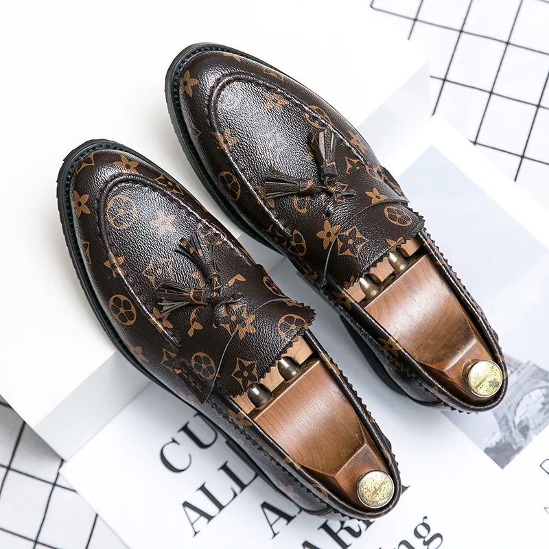 

PDPE 2021 new style shoe for men formal casual tassel smart shoes slip on rubber men's dress shoes & oxford, Black, brown ,white,red