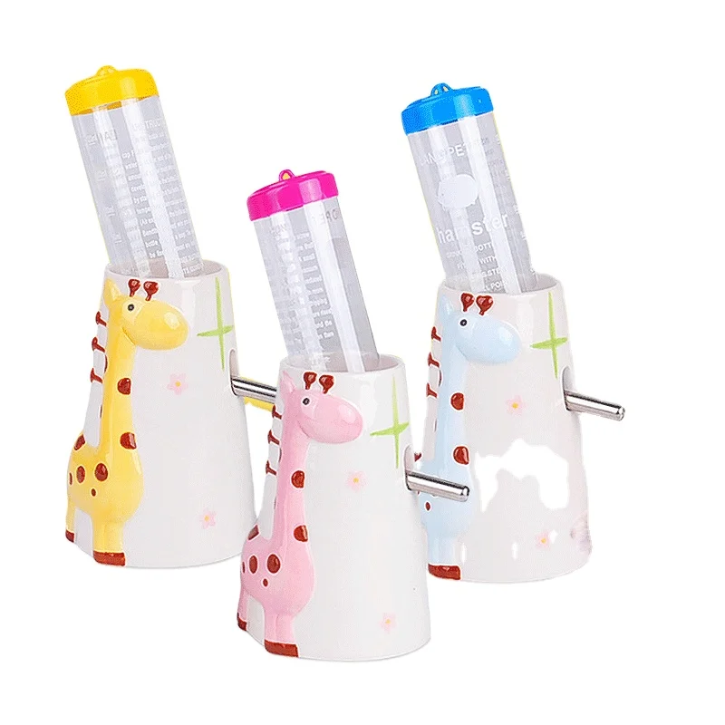 

Small animal daily necessities giraffe ceramic water bottle bracket hamster hedgehog vertical kettle