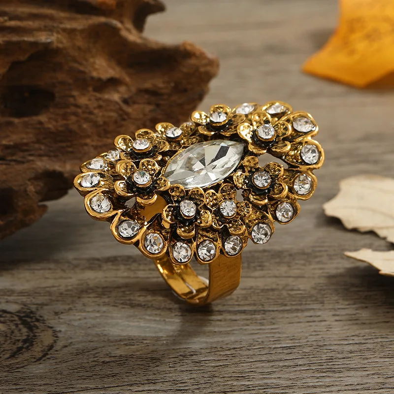 

French Vintage Flower Geometric Ring Fashion Diamond Set Exaggerated Opening Adjustable gem stone ring Ring Female