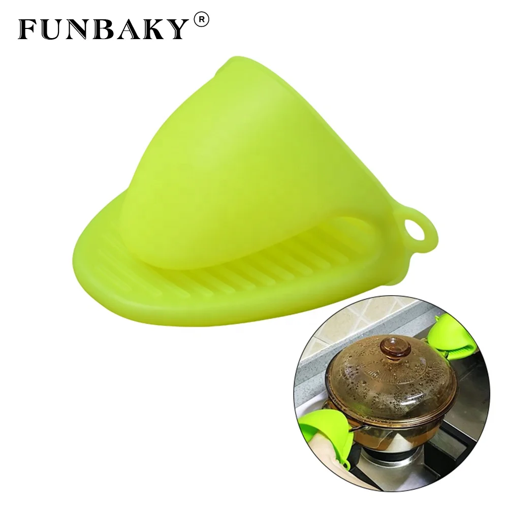 

FUNBAKY Custom heat resistant portable gloves cooking pinch mitts mini oven silicone mitt gloves silicone pot holder adiabatic, Customized color