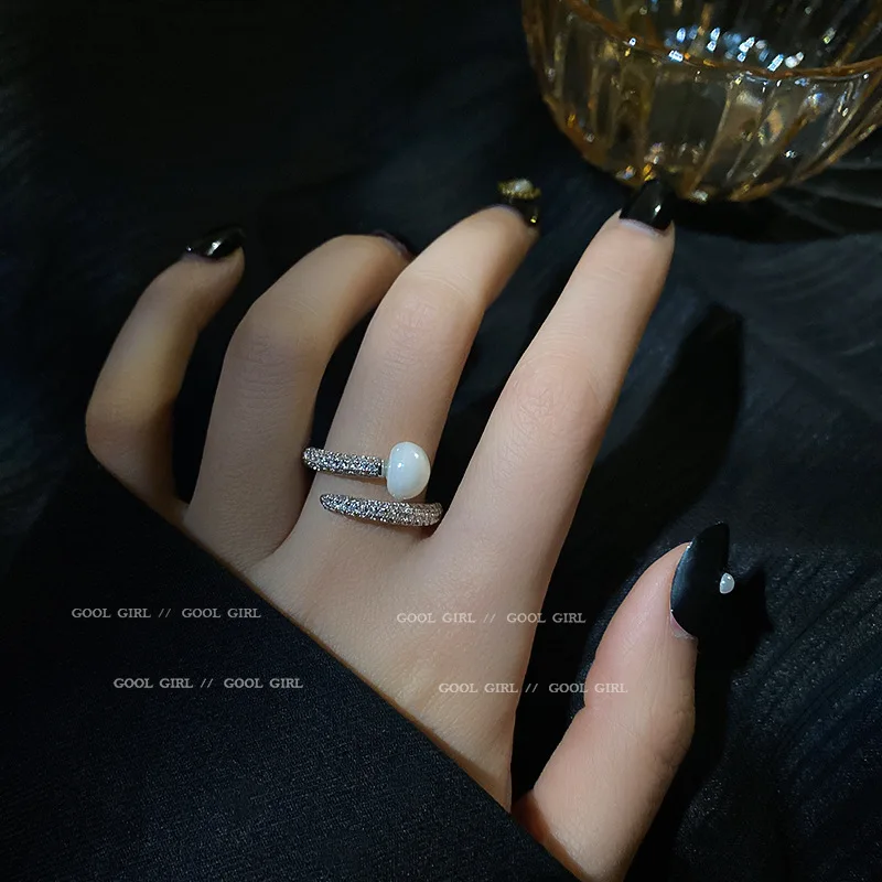 

2021 crystal fashion womens snake shaped rings