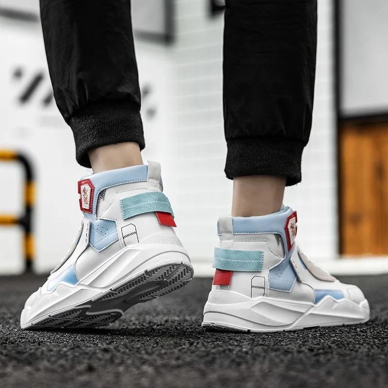 

The Korean version of the new winter 2020 shoes with Ins and velvet thermal fashion casual sports