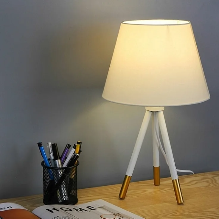 Wholesale Price Electric Power Source Modern 40W Study Lamp Bedside Reading Table Lamp