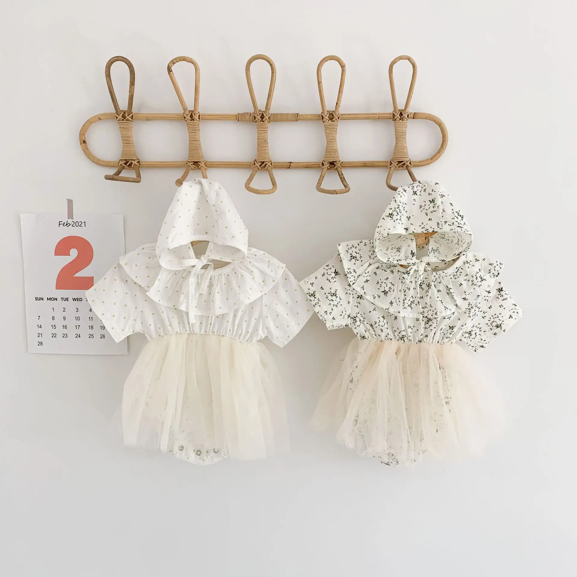 

Newborn Baby Girl Romper Button Print Flowers Short Sleeve One Piece Playsuit
