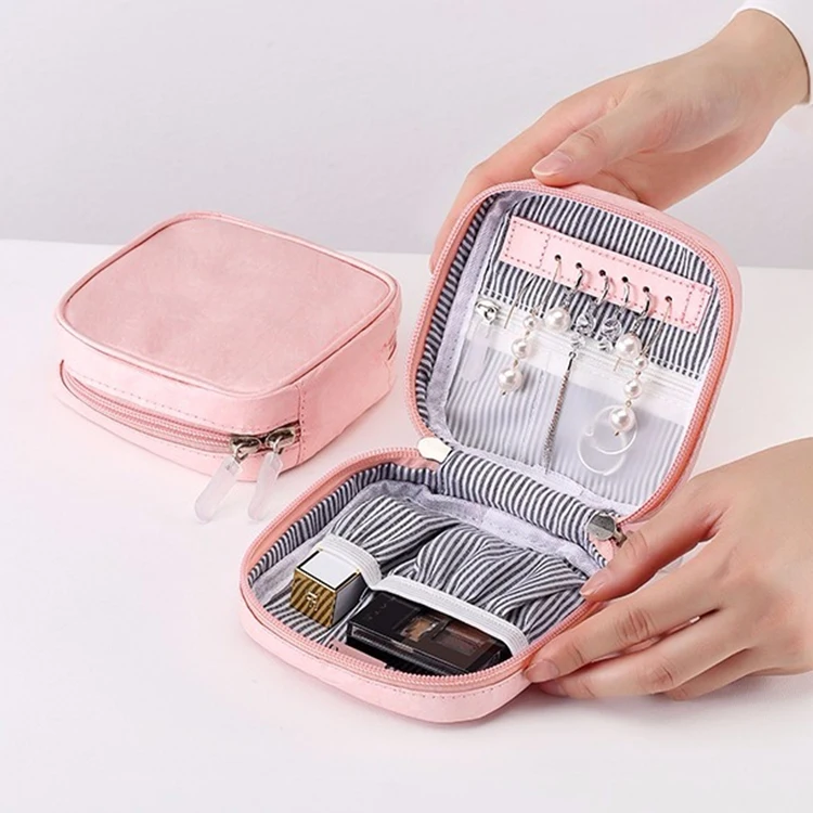 

Stock Luxury Custom Logo Pink Makeup Organizer Washable Paper Cosmetic Bag