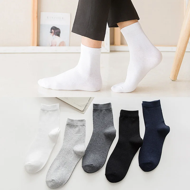 

Wholesale price customised logo print business plain combed cotton knitted solid white black sport mens crew cut socks for men