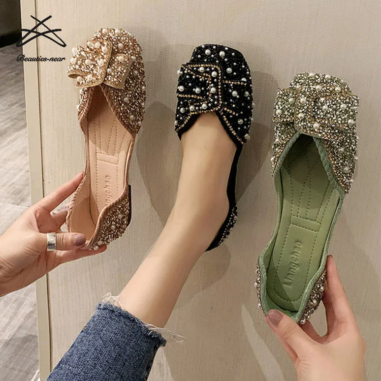 

Fashion high quality round head hot design instgram women flat pearl rhinestone slip on diamond loafer casual lady flat shoes, As in picture