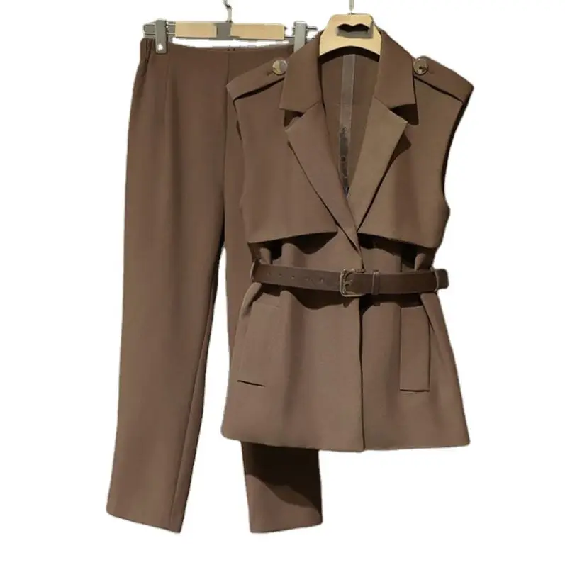 

TWOTWINSTYLE lapel collar sleeveless top with high waist loose Straight leg pants women's set