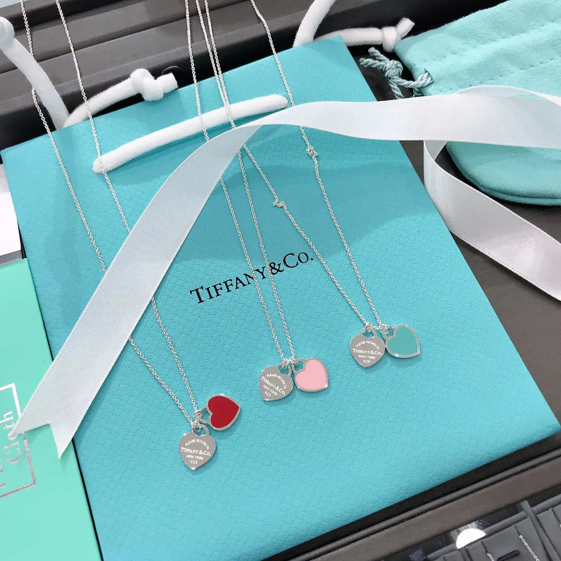 

Wholesale 925 Heart Design Bracelet Necklace Lady Jewelry Set