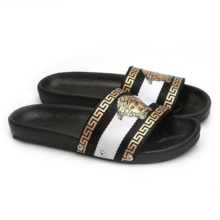 

Ladies Slippers fashion versatile flat toe pair of non-slip cartoon lovers slippers ladies sandals flat sandals women, Picture