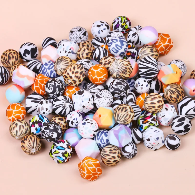 

Wholesale Custom Silicone Black  Alphabet Beads Loose Bead For Jewelry Making