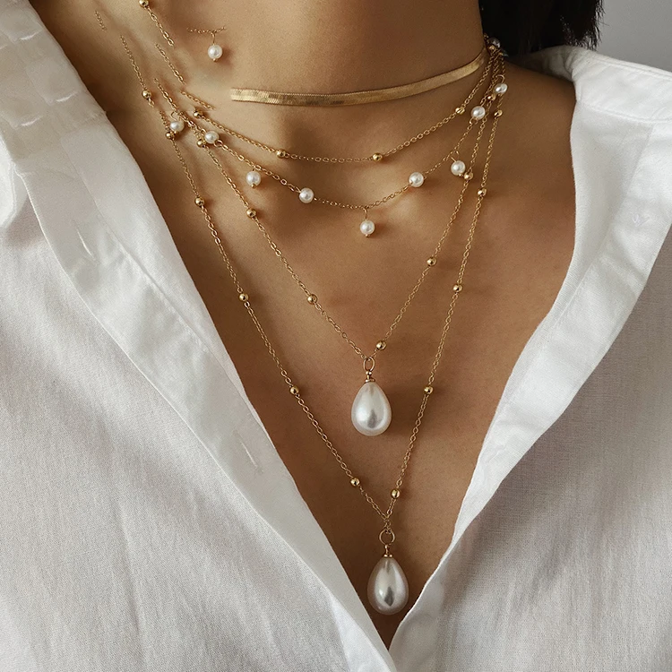 

Hot Sale Multilayer Pearl Necklace Gold Pendant Necklace for Women