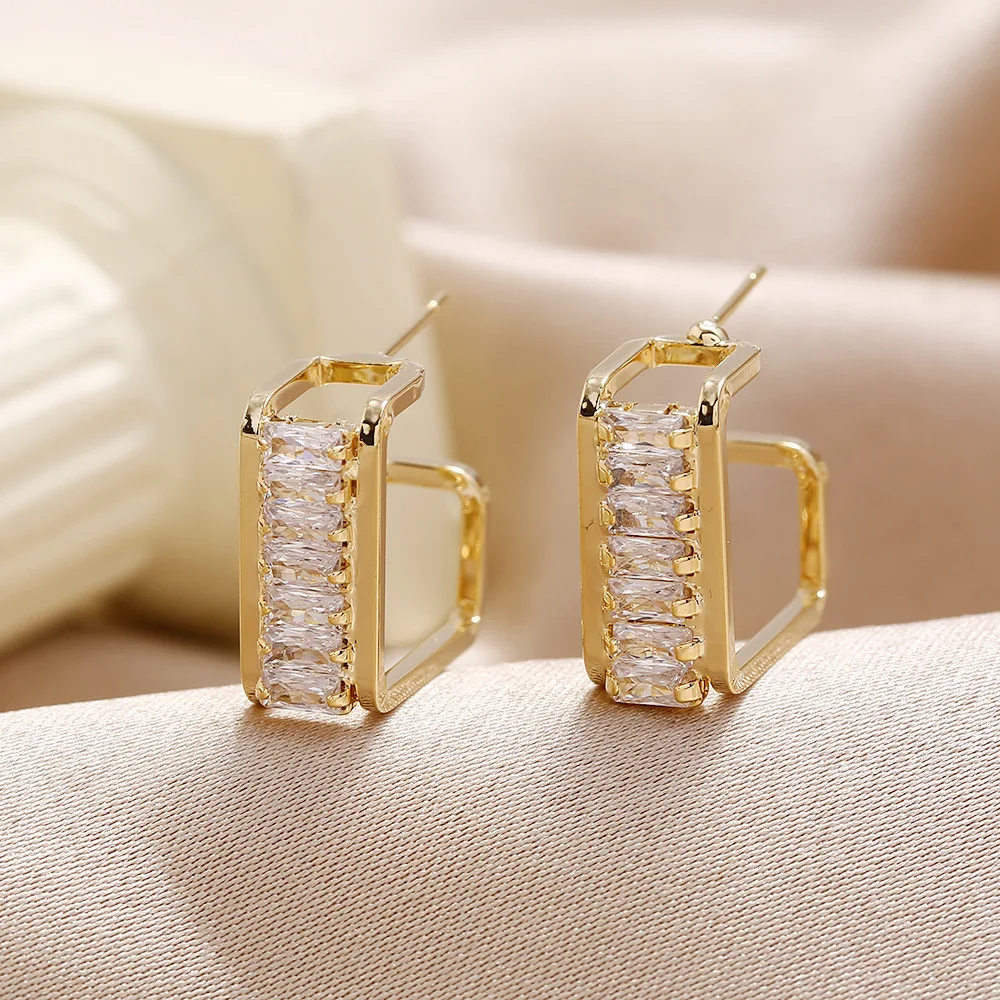 

Luxury Statement Earrings Zirconia Jewelry Accessories Gold Stud Earrings w/ 925 Sterling Silver Needle Diamond Stud Earrings, Photo