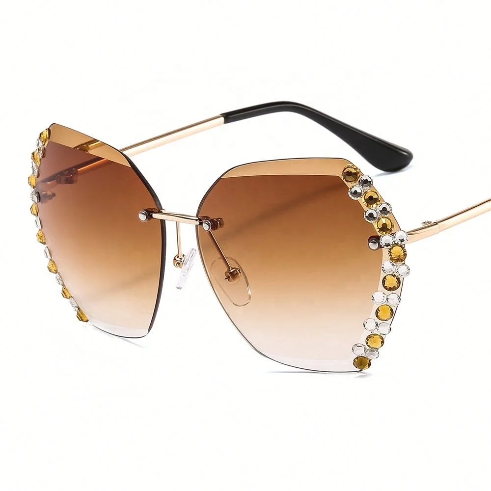 

Wholesale Women Summer Brand Rhinestone Sunglass Girls Cute Beach Sunglasses Design Personality Lady Luxury Sun Glass, Colors