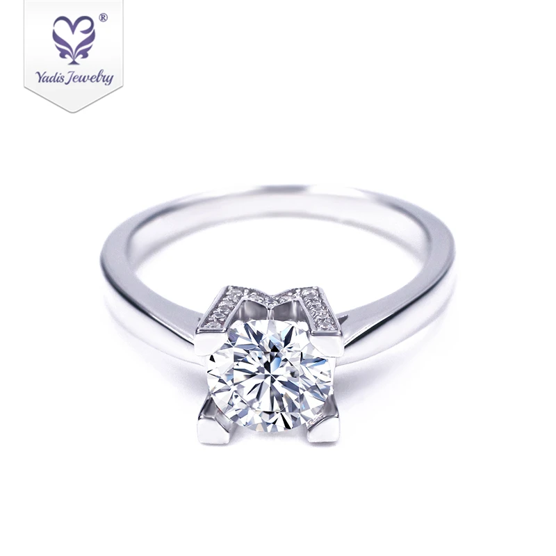 

Tianyu Wholesale Fashion Jewelry 925 Silver Plated White Gold 6.5mm Moissanite Diamond Ring