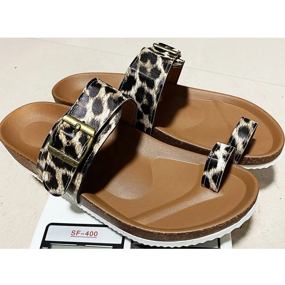 

2021 latest fashion belt buckle couples breathable non-slip beach cool slippers