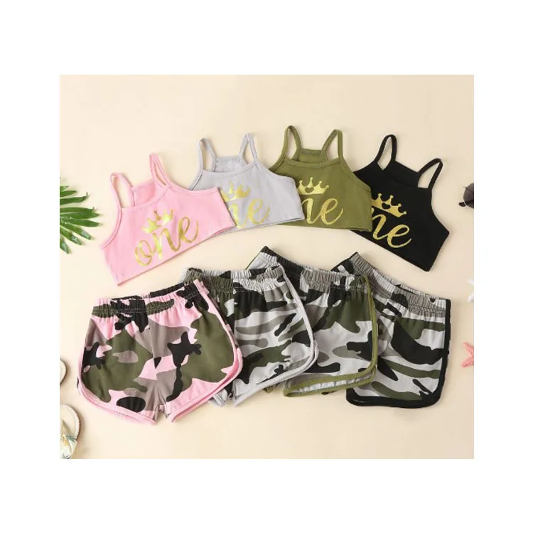 

Summer new two piece sets printed fashion vest with suspender and camouflage shorts