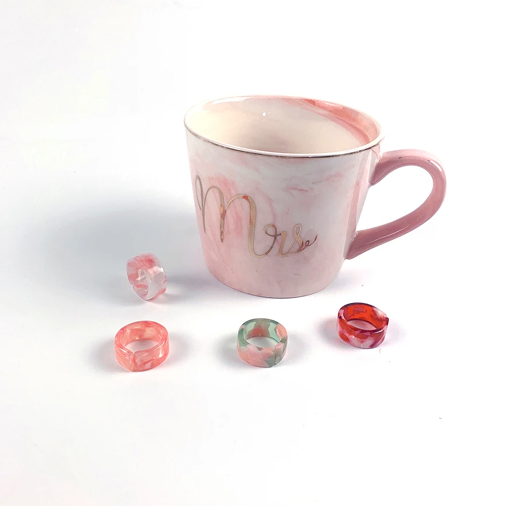 

Hot Sale China Fashion Vintage Colorful Resin Acrylic Plastic Rings Jewelry Finger Ring for Women, Customized color