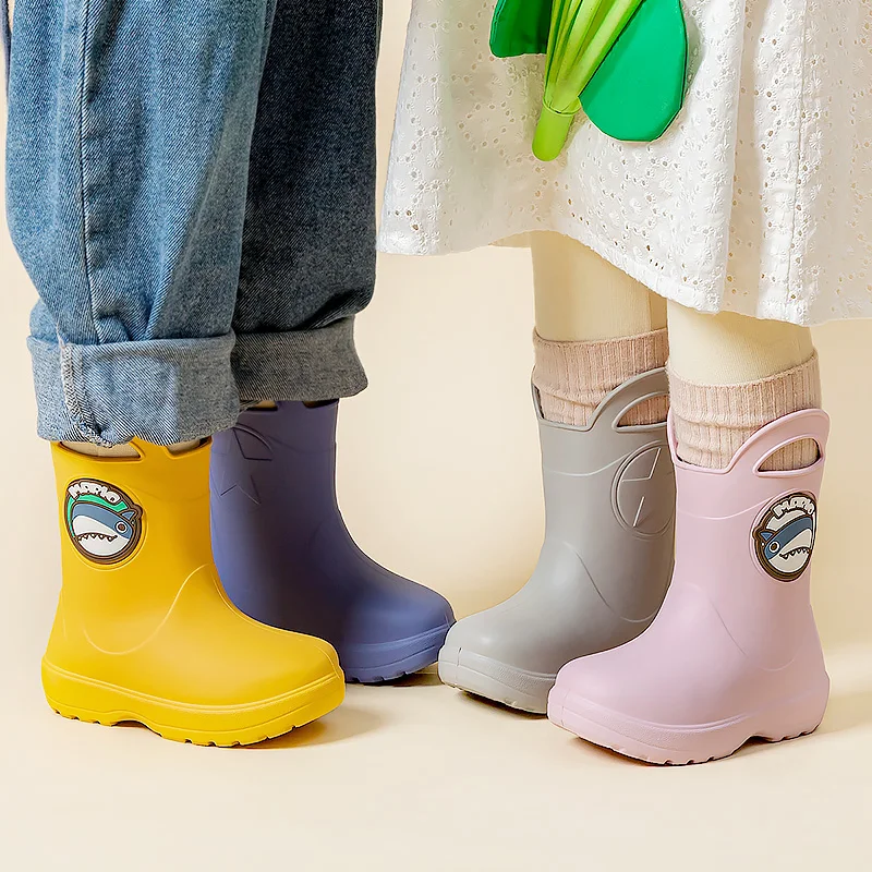 

2022 Solid Children Rain Boots Outdoor PVC Waterproof Baby Rainy Shoes Toddler Girl Boy Anti Slip Soft kids Water Rainbow Boots