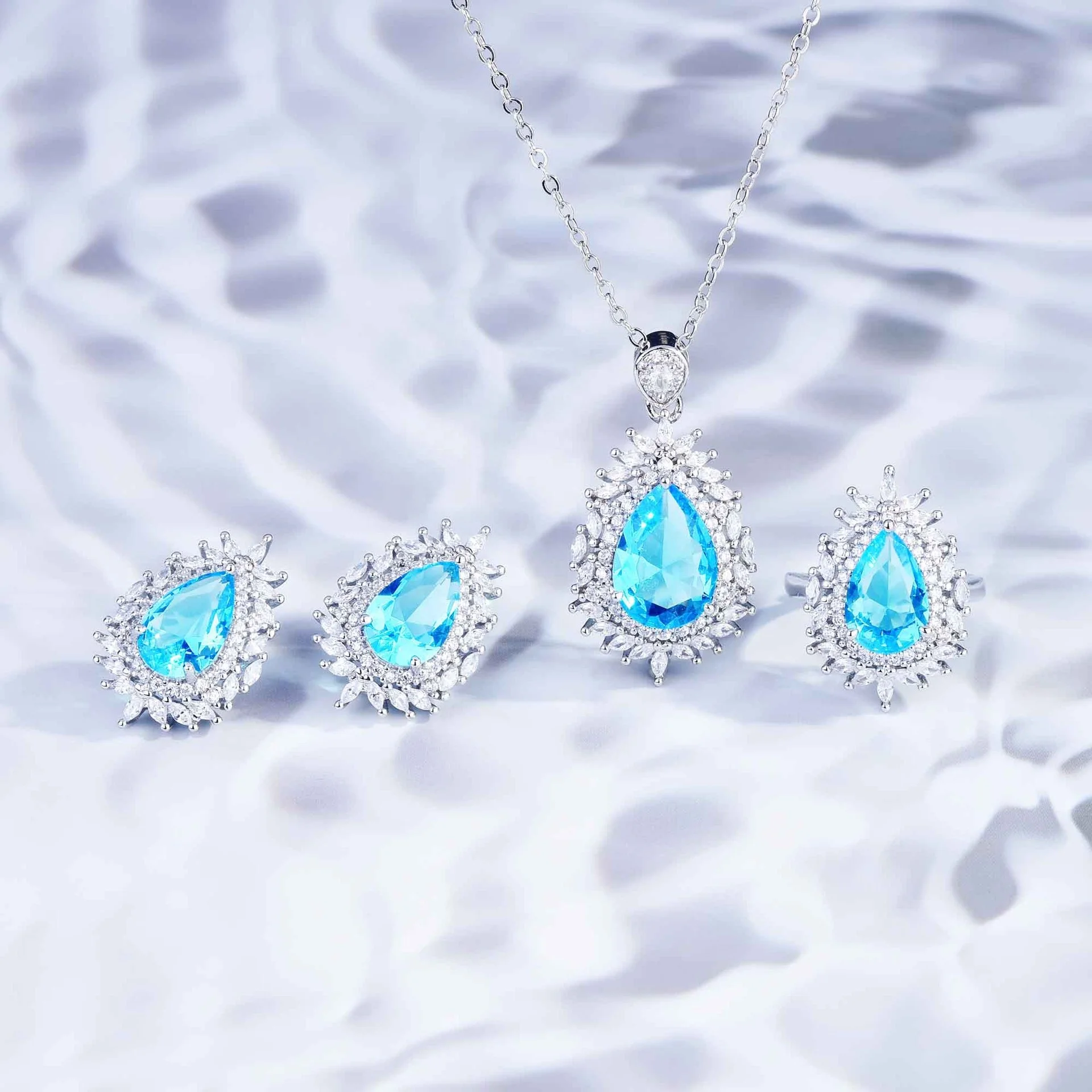 

Luxury Custom Diamonds Jewelry Sets Drop Shape Blue Crystal Necklaces Earrings Rings Dainty Charm Party wholesale, Customized color