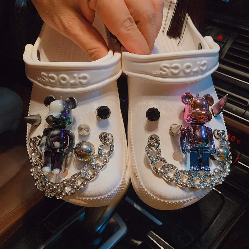 

Brand Bear Rivet Croc Charms Designer Decoration shoes Buckle Decoration Chain Designer Charms Luxury Shoe Charms for Girls