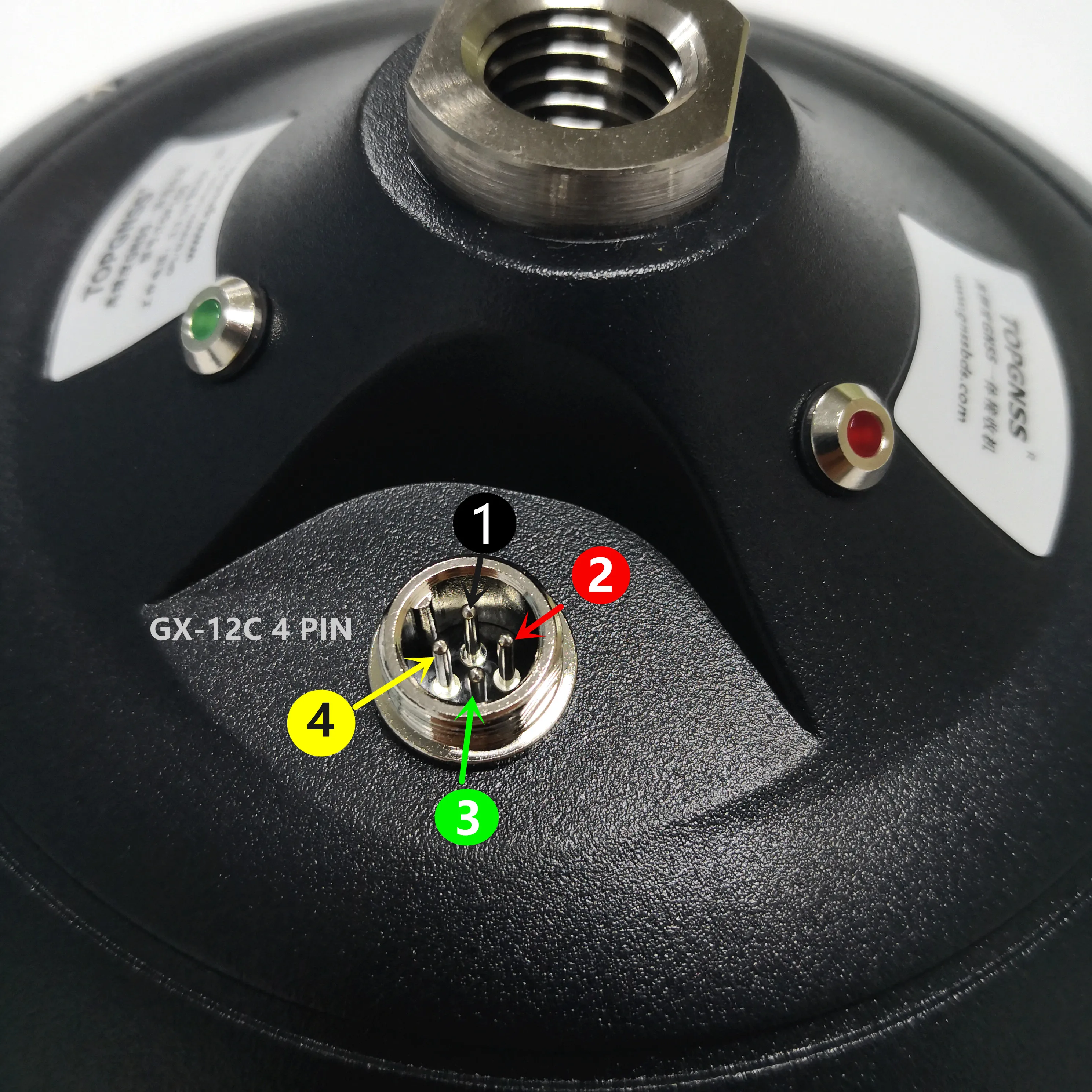 
Designed with the ZED-F9P F9 module, the RTK high-precision GNSS receiver can be used as a base station and rove TOPGNSS TOP100 