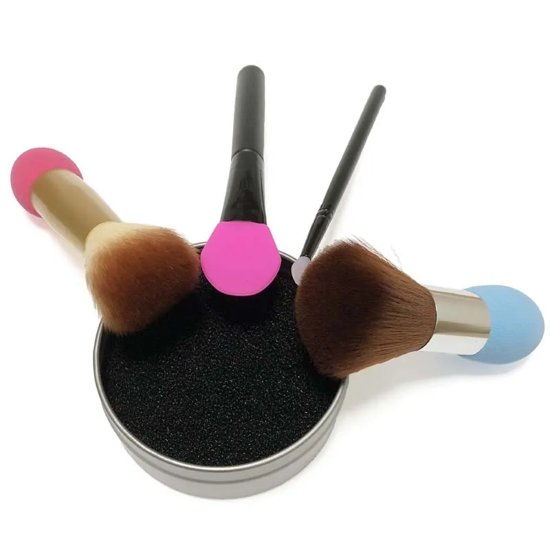 

Wet and Dry Makeup Brushes Cleaner Eye Shadow or Blush Color Remover Quickly Cleaning Box