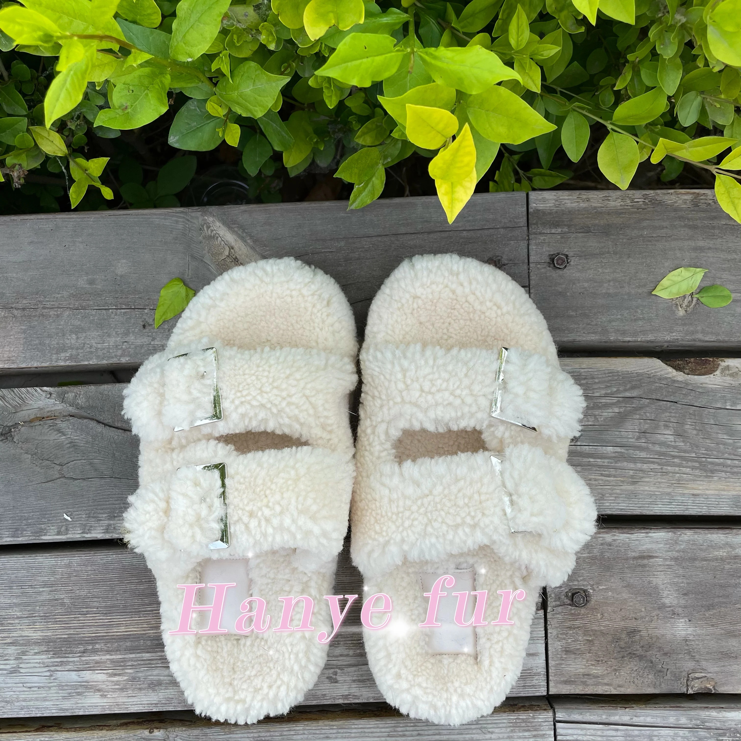 

European and American high quality ladies winter warm family slippers designer sheepskin soft house fur slippers shoes wom, Customized color