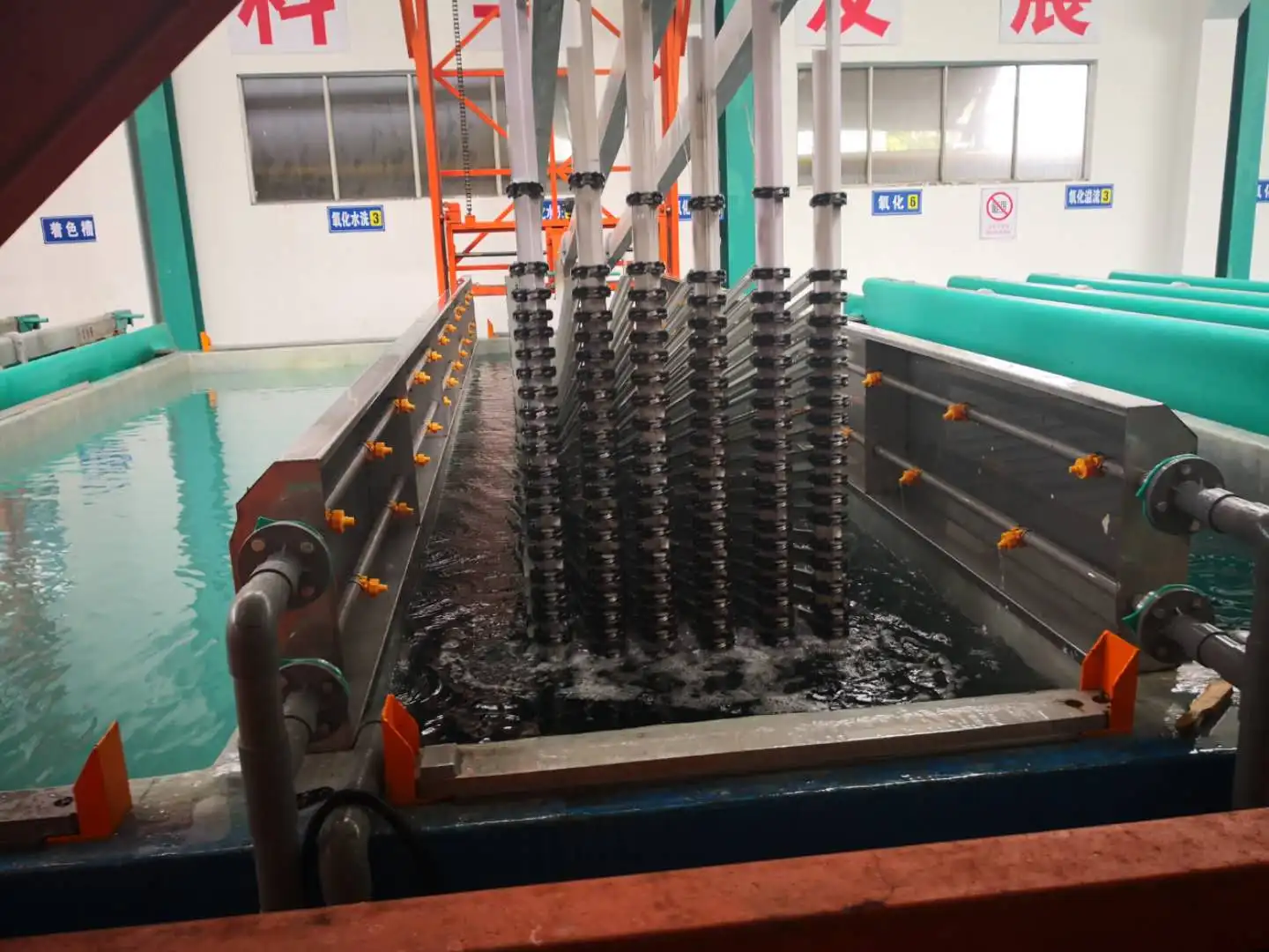 High Efficiency And Low Cost Anodizing Machine Plant For Aluminum