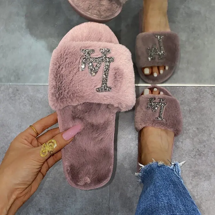 

2021 Fashion Women Sandals Slippers Bling Letter Slippers Fuzzy Warm Rabbit Fur Slippers, Customized color