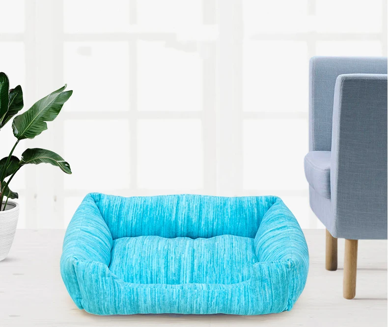 

Soft Flannelette Pet Sofa Waterproof Buttom Simple Design Style Warm Pet Bed