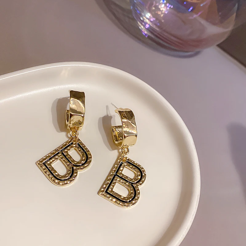 

trendy fashion letter B drop new arrival earrings 2021