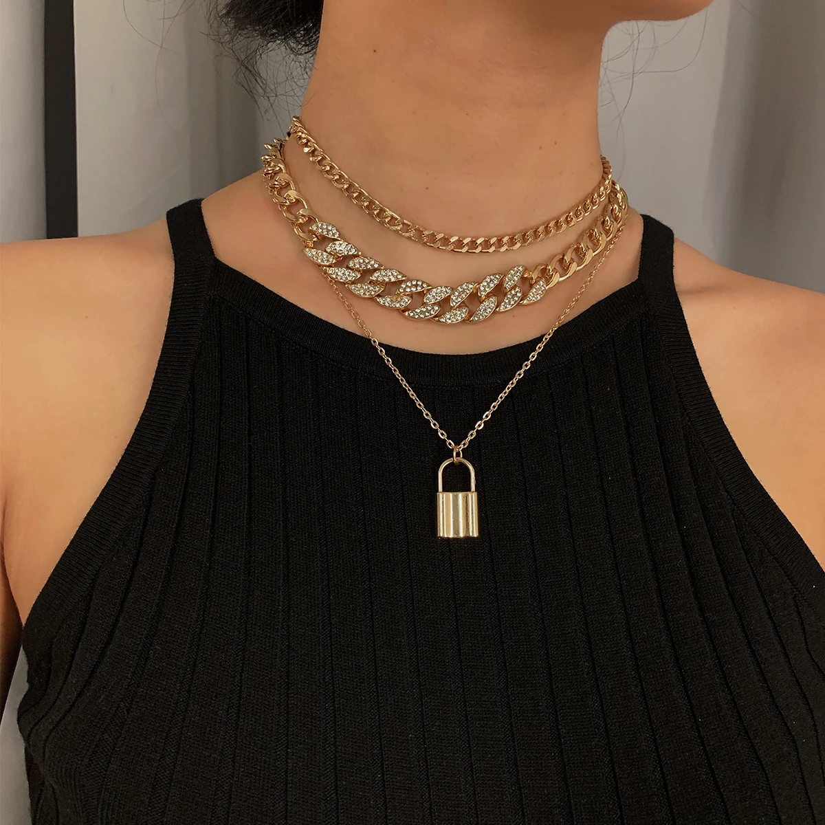 

SHIXIN Multi layered Luxury Bling Bling Rhinestones Curb Chunky Cuban Link Chain Necklace Choker Lock Pendant Necklace Jewelry