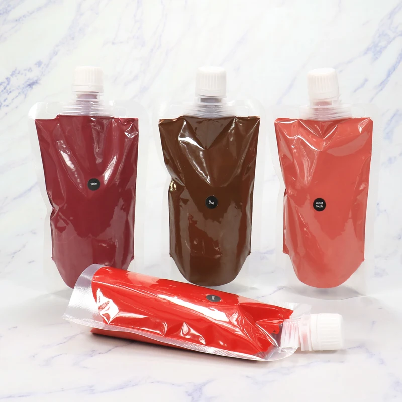 

Lip gloss base 85 colors Factory price plastic bag packing 200 ml lip gloss