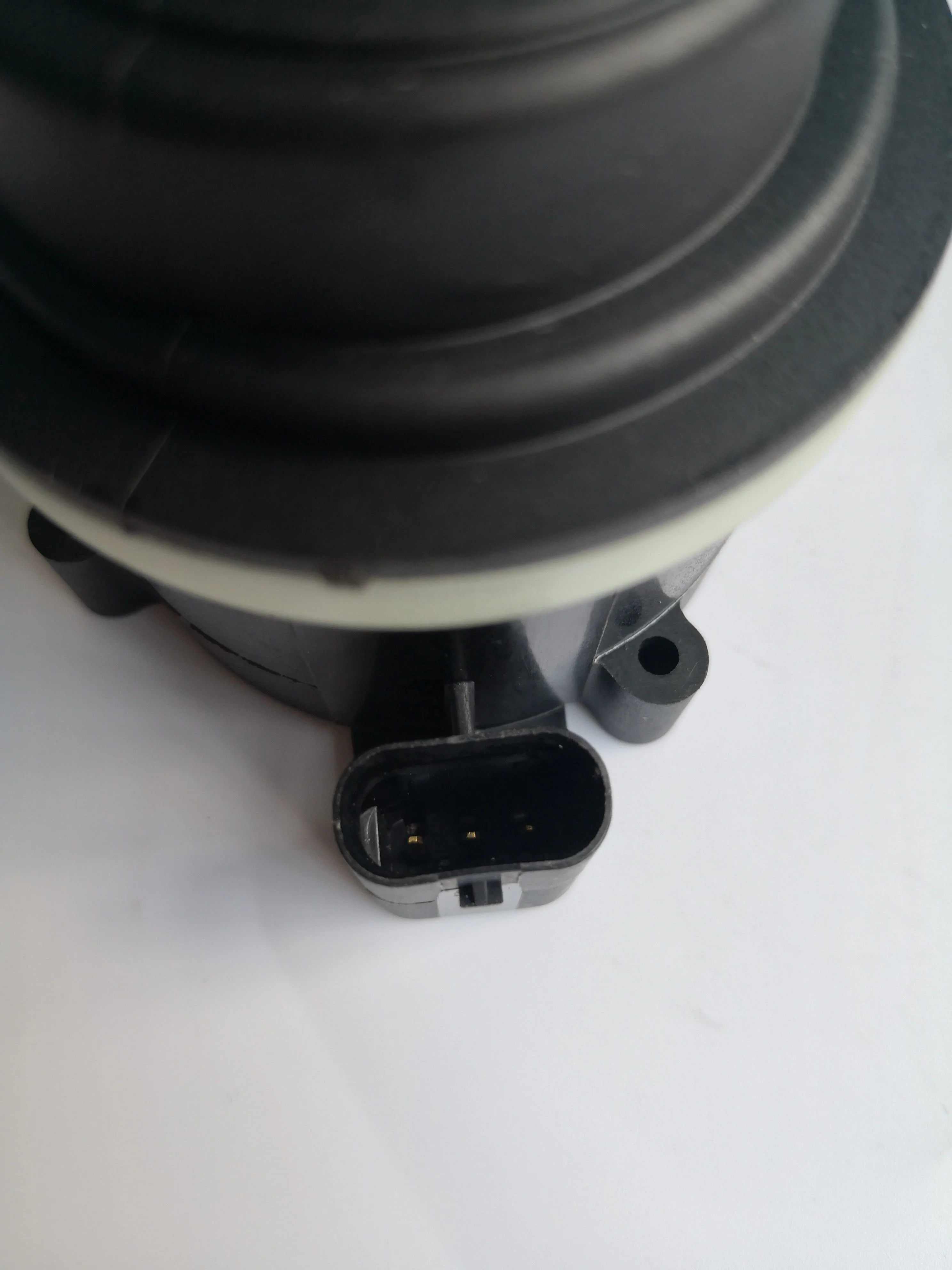 03L965561A-2_2020-02-17 15-05-48.jpg