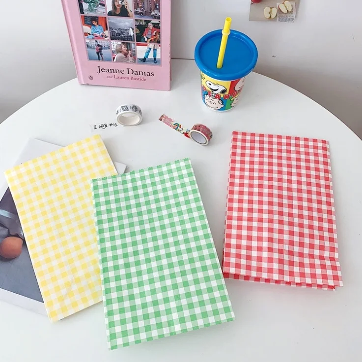 

Multicolor can be customized color plaid packaging decorative paper bags