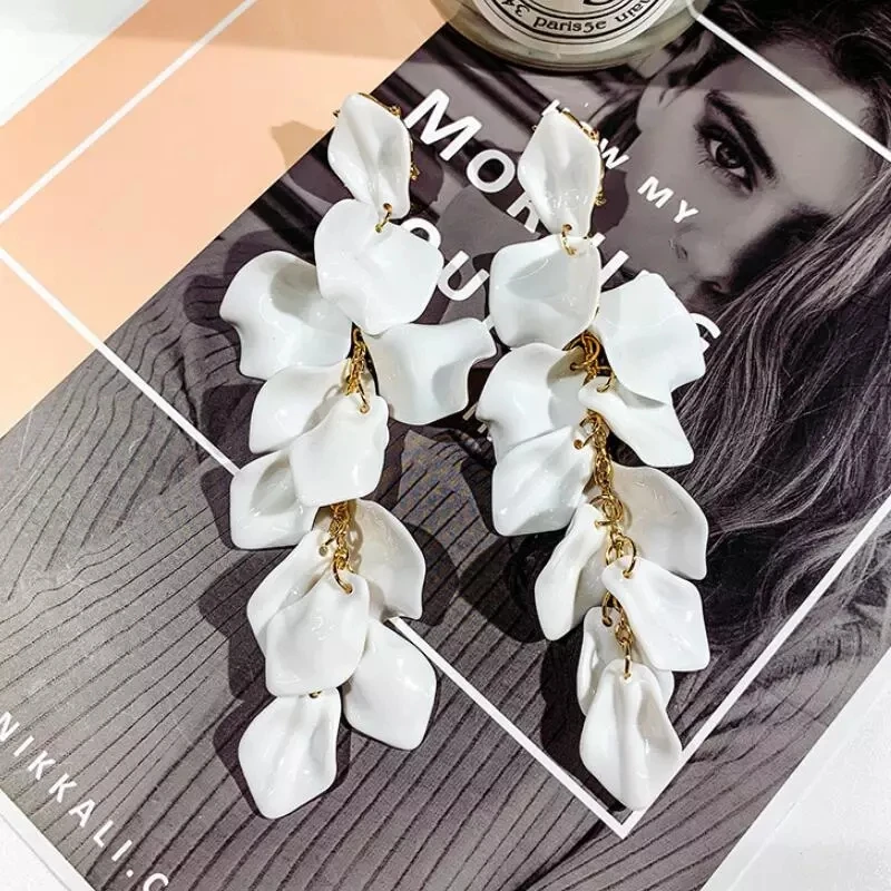 

Long Tassel Rose Flower Petals Dangle Earrings Pearl Zircon Drop Earrings for Women 2020, Picture